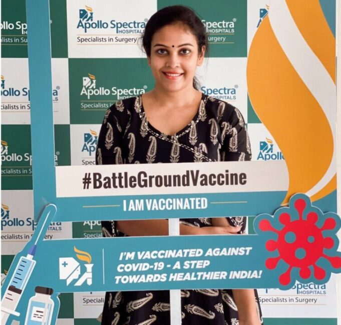 பல சிந்தனைகளை கடந்து தடுப்பூசி செலுத்திக் கொண்டேன்: சாந்தினி தமிழரசன்!