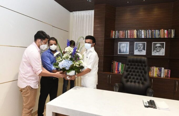 முதல்வரின் கொரோனா நிவாரண நிதி: ஆன்லைன் மூலம் சியான் விக்ரம் ரூ.30 லட்சம் நிதியுதவி!