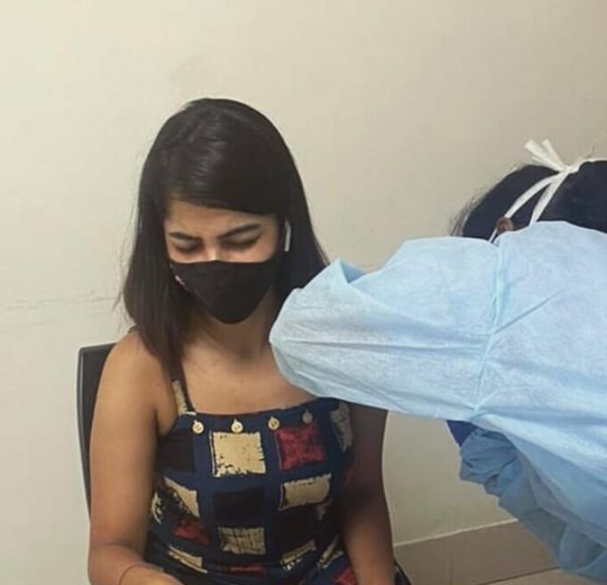 ஊசின்னா ரொம்ப பயம்: தடுப்பூசி போட்டுக்கிட்ட குக் வித் கோமாளி 2 பவித்ரா லட்சுமி!